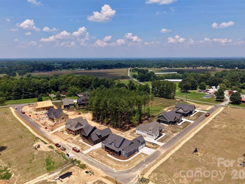 135 Camerons Mill Lane, Statesville, NC 28625.  MLS# CAR4402316, YatesRealty ID 1990. 