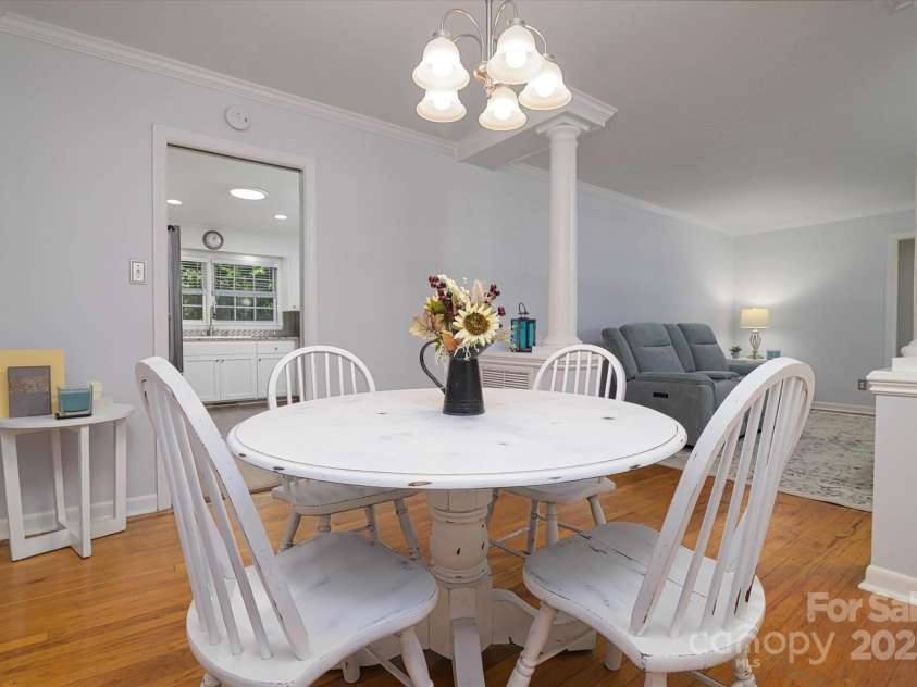 2618 Pineview Drive, Lancaster, SC 29720.  MLS# CAR4263845, YatesRealty ID 19900. 