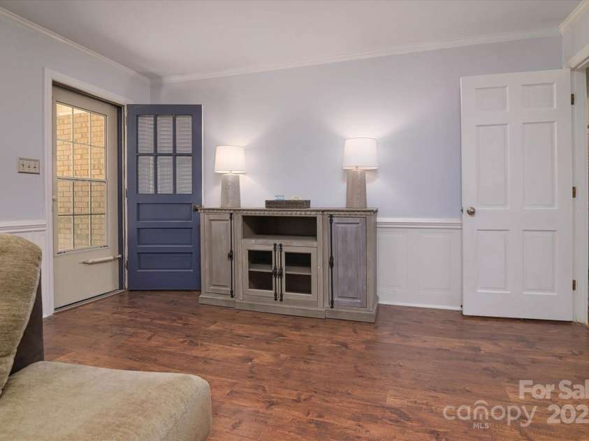 2618 Pineview Drive, Lancaster, SC 29720.  MLS# CAR4263845, YatesRealty ID 19900. 