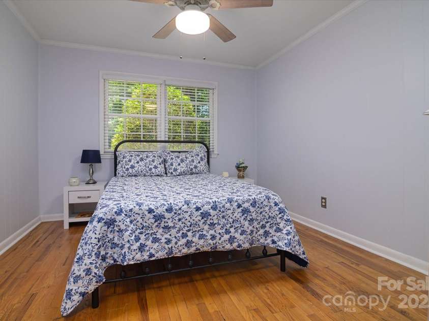 2618 Pineview Drive, Lancaster, SC 29720.  MLS# CAR4263845, YatesRealty ID 19900. 