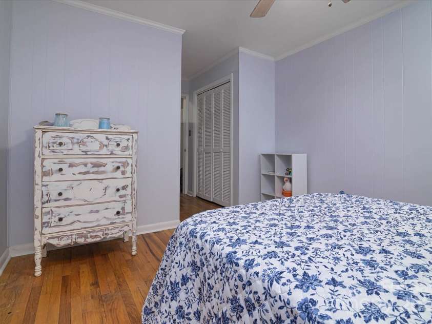 2618 Pineview Drive, Lancaster, SC 29720.  MLS# CAR4263845, YatesRealty ID 19900. 