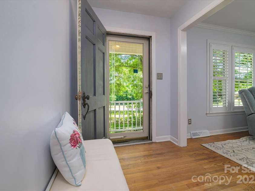 2618 Pineview Drive, Lancaster, SC 29720.  MLS# CAR4263845, YatesRealty ID 19900. Front entrance