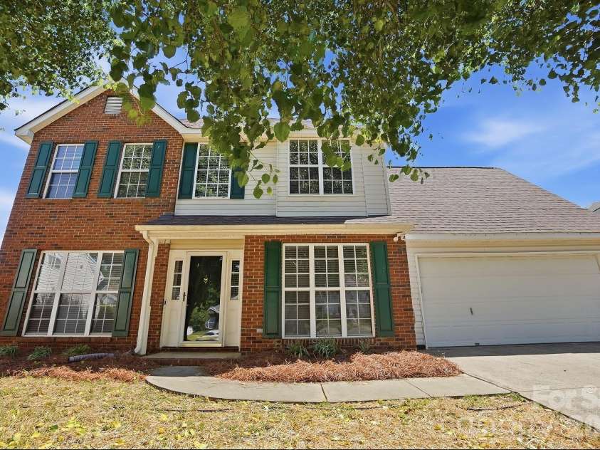 3947 Longwood Drive, Concord, NC 28027.  MLS# CAR4365279, YatesRealty ID 19901. 