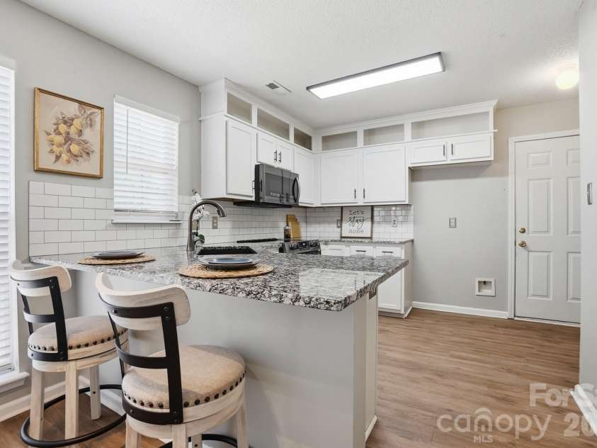 3947 Longwood Drive, Concord, NC 28027.  MLS# CAR4365279, YatesRealty ID 19901. 
