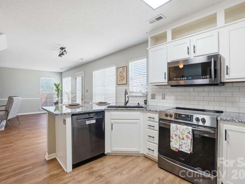 3947 Longwood Drive, Concord, NC 28027.  MLS# CAR4365279, YatesRealty ID 19901. 
