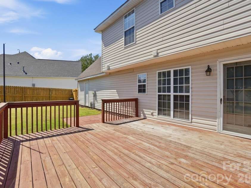 3947 Longwood Drive, Concord, NC 28027.  MLS# CAR4365279, YatesRealty ID 19901. 
