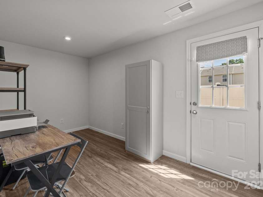 718 Dillon Way, Fort Mill, SC 29715.  MLS# CAR4264495, YatesRealty ID 19901. 