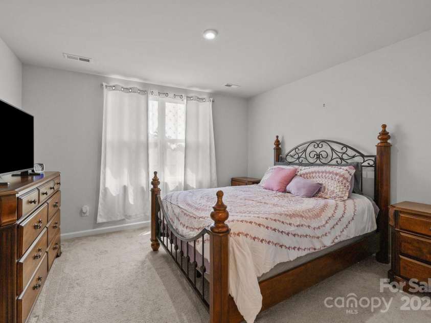 718 Dillon Way, Fort Mill, SC 29715.  MLS# CAR4264495, YatesRealty ID 19901. Primary bedroom