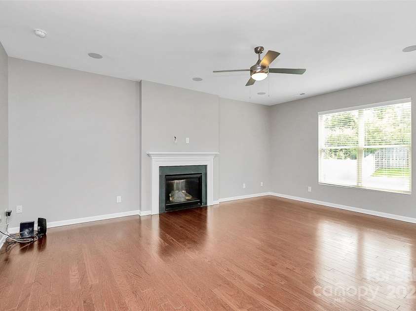 1314 San Gabriel Avenue, Charlotte, NC 28214.  MLS# CAR4270565, YatesRealty ID 19903. 