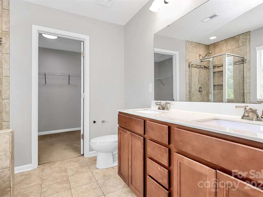 1314 San Gabriel Avenue, Charlotte, NC 28214.  MLS# CAR4270565, YatesRealty ID 19903. 