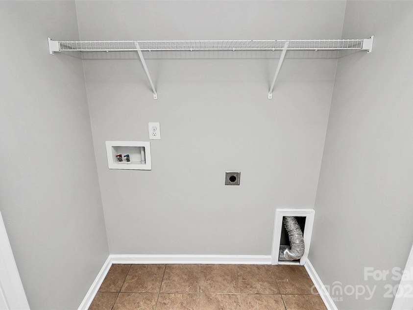 1314 San Gabriel Avenue, Charlotte, NC 28214.  MLS# CAR4270565, YatesRealty ID 19903. 