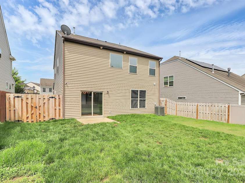 1314 San Gabriel Avenue, Charlotte, NC 28214.  MLS# CAR4270565, YatesRealty ID 19903. 