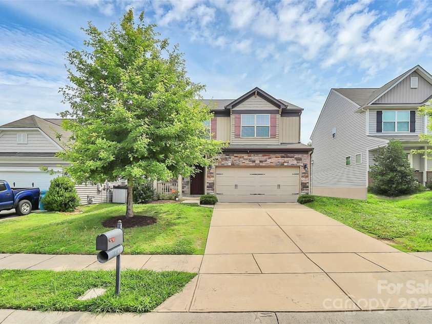 1314 San Gabriel Avenue, Charlotte, NC 28214.  MLS# CAR4270565, YatesRealty ID 19903. 