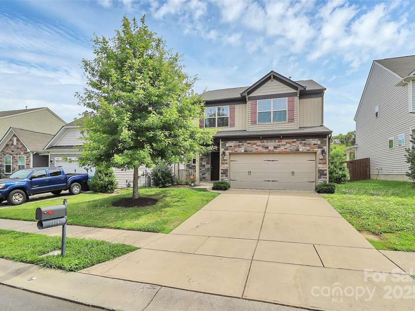 1314 San Gabriel Avenue, Charlotte, NC 28214.  MLS# CAR4270565, YatesRealty ID 19903. 