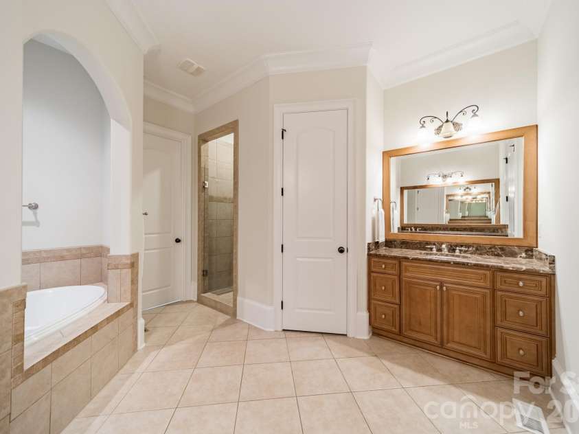 602 Beauhaven Lane, Waxhaw, NC 28173.  MLS# CAR4373162, YatesRealty ID 19904. 