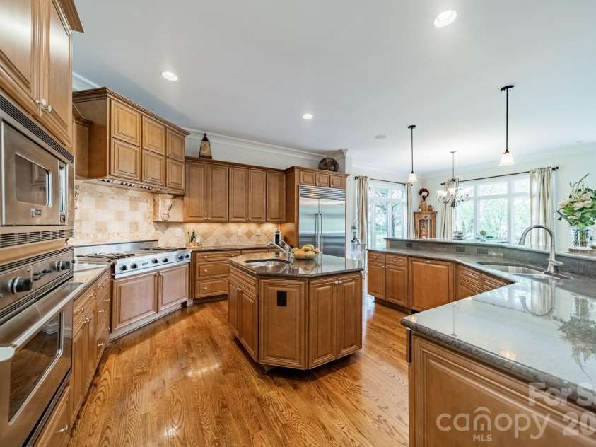 602 Beauhaven Lane, Waxhaw, NC 28173.  MLS# CAR4373162, YatesRealty ID 19904. 