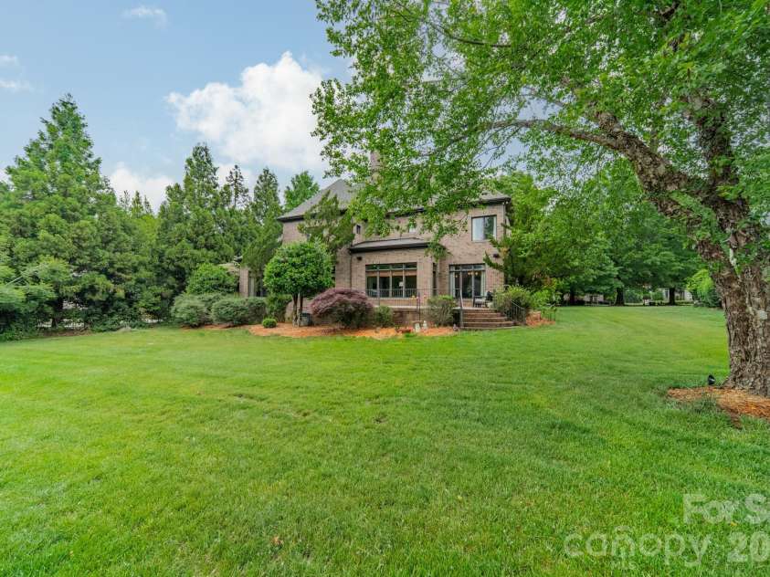 602 Beauhaven Lane, Waxhaw, NC 28173.  MLS# CAR4373162, YatesRealty ID 19904. 