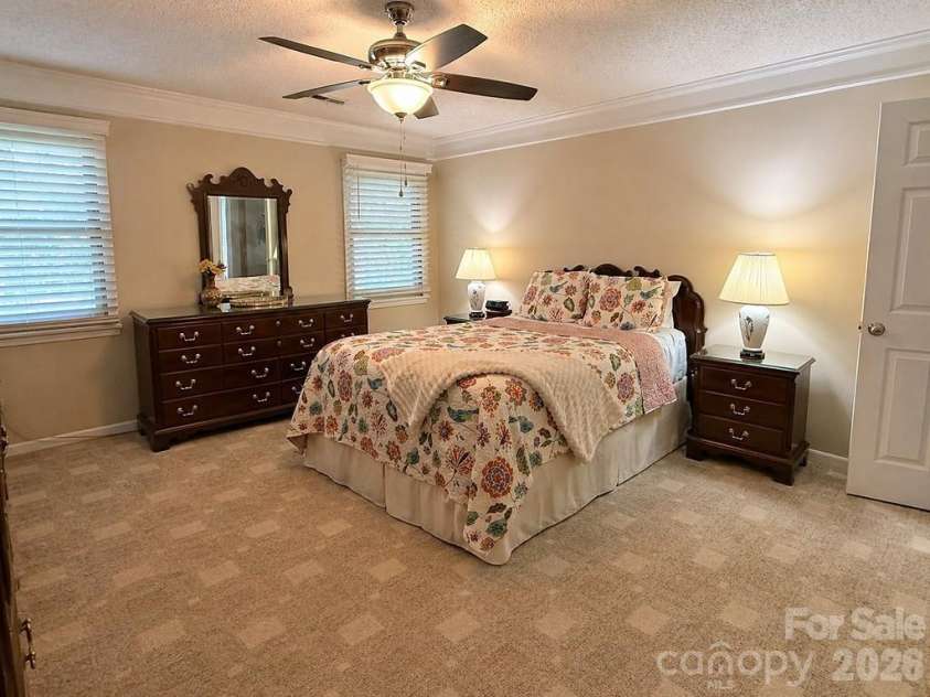 11718 Rimrock Canyon Drive, Charlotte, NC 28226.  MLS# CAR4375151, YatesRealty ID 19905. 