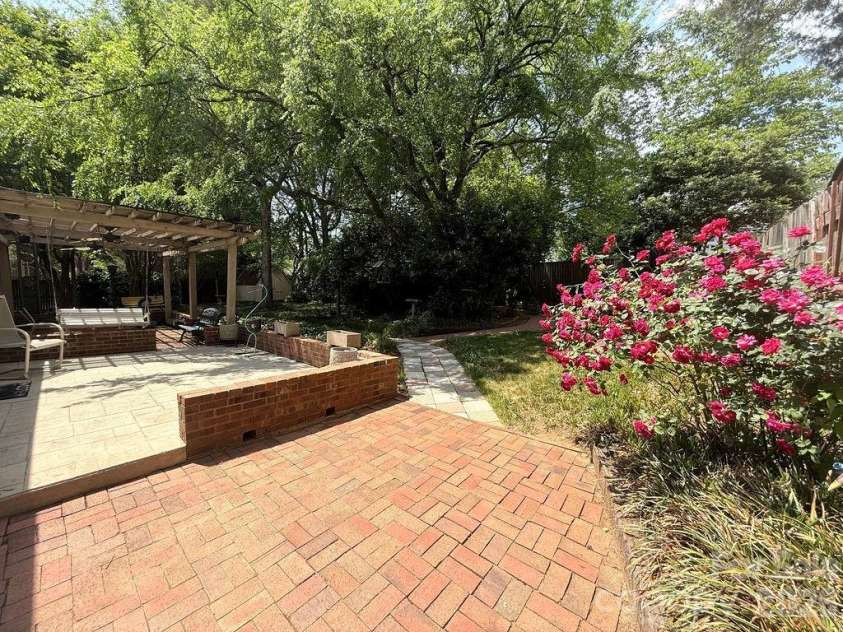 11718 Rimrock Canyon Drive, Charlotte, NC 28226.  MLS# CAR4375151, YatesRealty ID 19905. 
