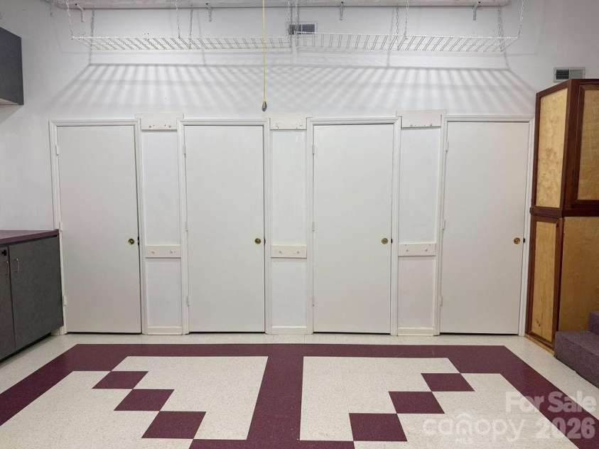 11718 Rimrock Canyon Drive, Charlotte, NC 28226.  MLS# CAR4375151, YatesRealty ID 19905. 