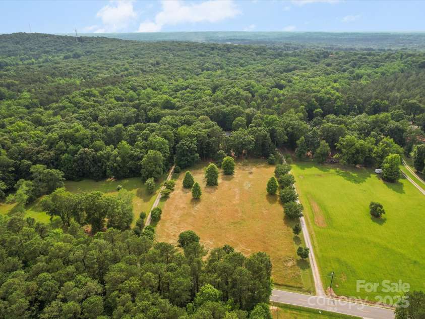 2831 Puetts Chapel Road, Bessemer City, NC 28016.  MLS# CAR4268907, YatesRealty ID 19907. Perfect for livestock or a garden