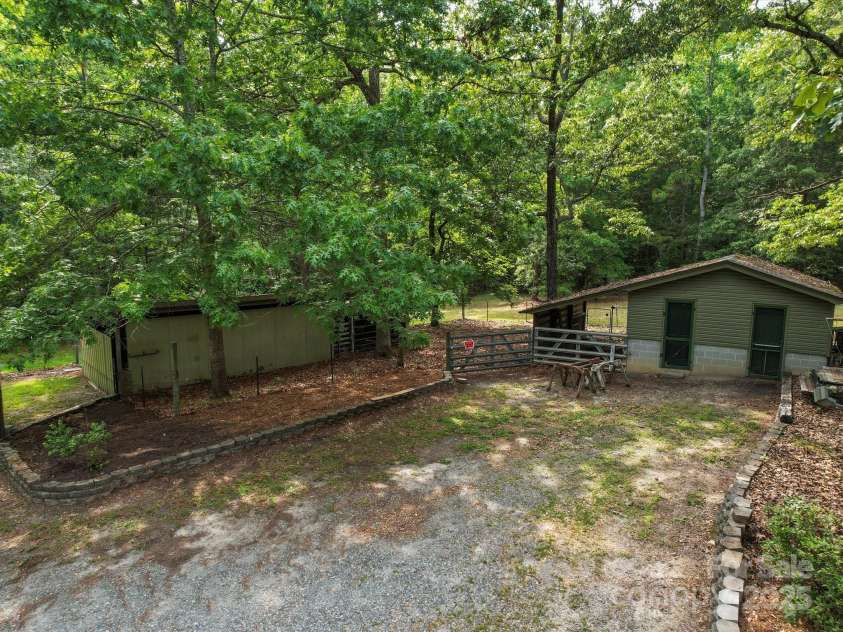 2831 Puetts Chapel Road, Bessemer City, NC 28016.  MLS# CAR4268907, YatesRealty ID 19907. Storage buildings