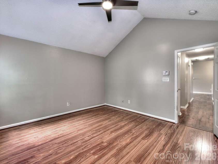 8110 Slickrock Circle, Charlotte, NC 28215.  MLS# CAR4373196, YatesRealty ID 19907. 