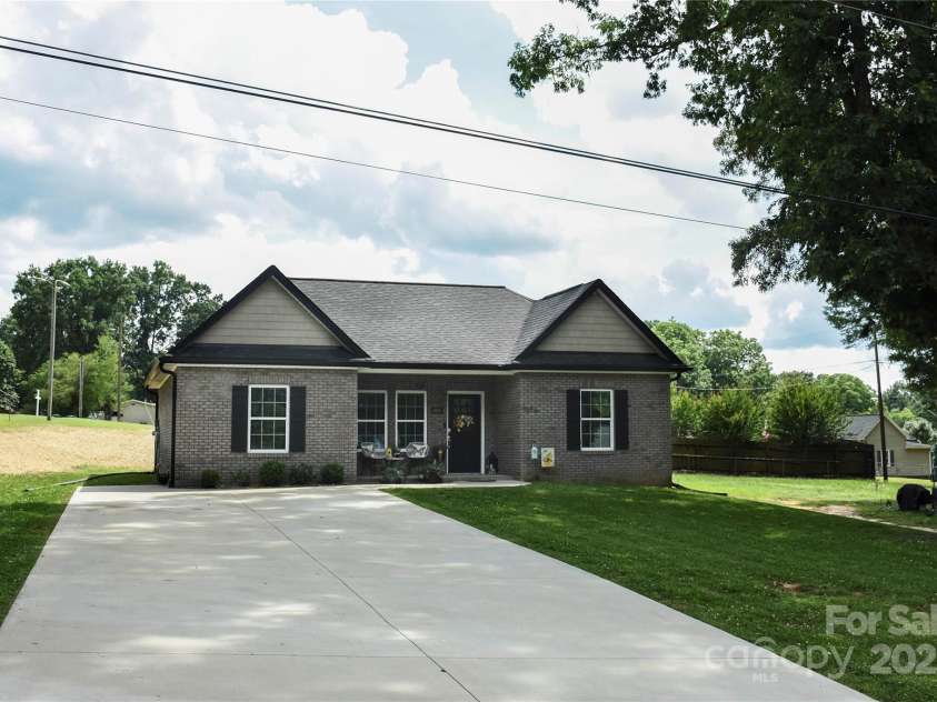 604 Ohio Avenue, Bessemer City, NC 28016.  MLS# CAR4270793, YatesRealty ID 19908. 