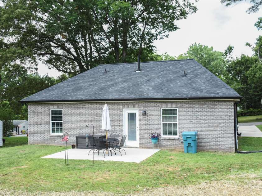 604 Ohio Avenue, Bessemer City, NC 28016.  MLS# CAR4270793, YatesRealty ID 19908. 