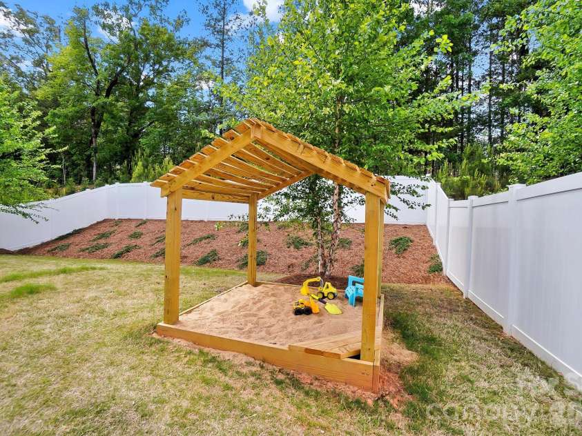 7139 Yardley Street, Gastonia, NC 28056.  MLS# CAR4377329, YatesRealty ID 19908. Custom made sandbox