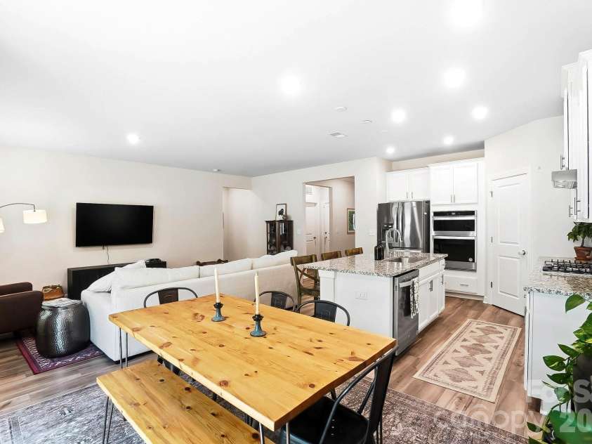 7139 Yardley Street, Gastonia, NC 28056.  MLS# CAR4377329, YatesRealty ID 19908. Dining area large enough to accommodate a table that can seat 6