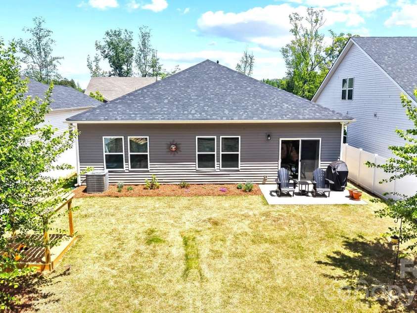 7139 Yardley Street, Gastonia, NC 28056.  MLS# CAR4377329, YatesRealty ID 19908. Private back yard