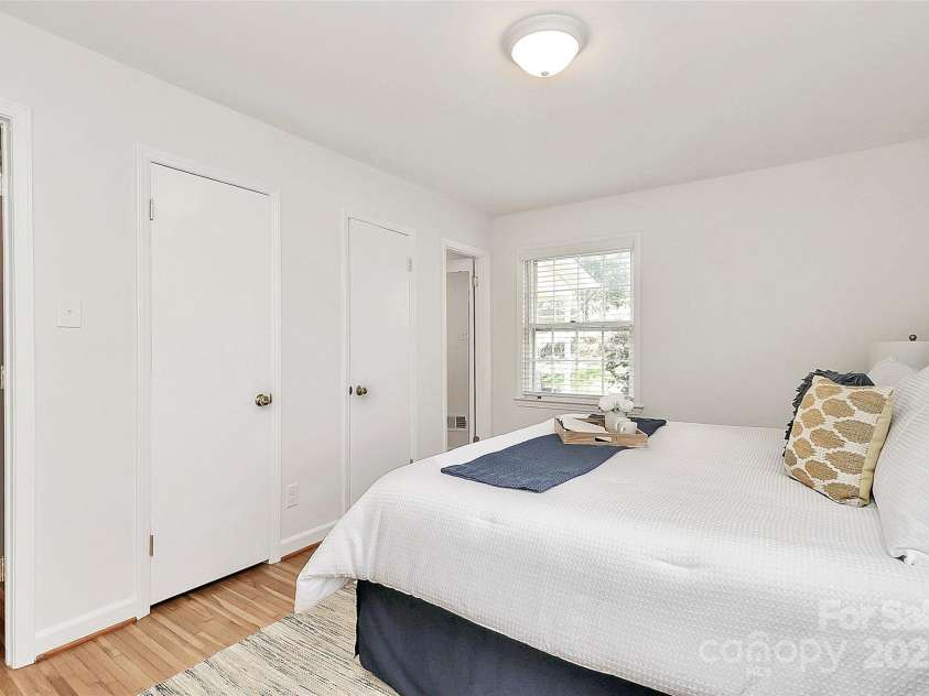 3828 Chandworth Road, Charlotte, NC 28210.  MLS# CAR4215813, YatesRealty ID 19909. 