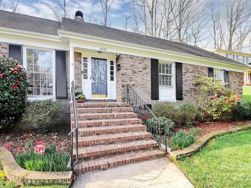 3828 Chandworth Road, Charlotte, NC 28210.  MLS# CAR4215813, YatesRealty ID 19909. 