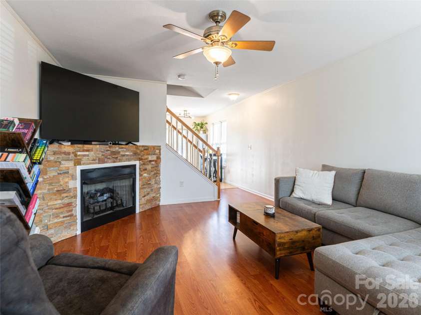93 Sunny Meadows Boulevard, Arden, NC 28704.  MLS# CAR4343214, YatesRealty ID 19909. 
