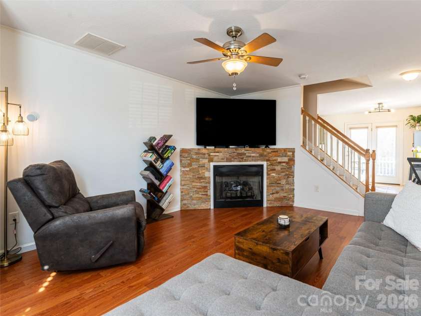 93 Sunny Meadows Boulevard, Arden, NC 28704.  MLS# CAR4343214, YatesRealty ID 19909. 