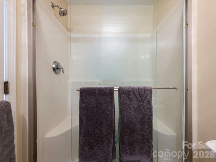 93 Sunny Meadows Boulevard, Arden, NC 28704.  MLS# CAR4343214, YatesRealty ID 19909. 