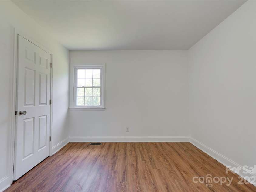 231 London Road, Lawndale, NC 28090.  MLS# CAR4267286, YatesRealty ID 1991. 