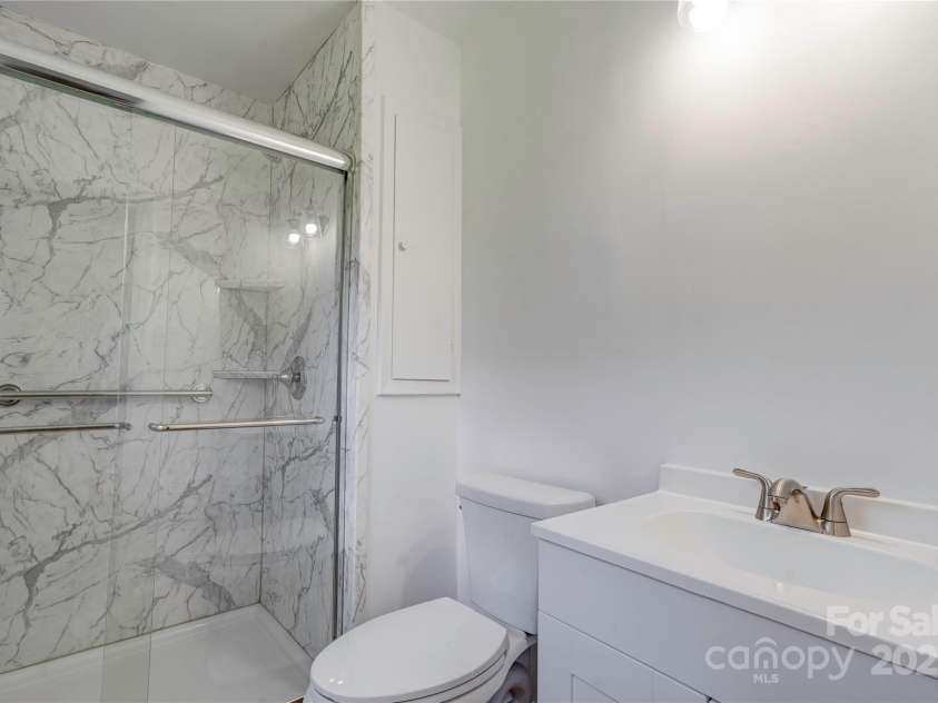 231 London Road, Lawndale, NC 28090.  MLS# CAR4267286, YatesRealty ID 1991. 