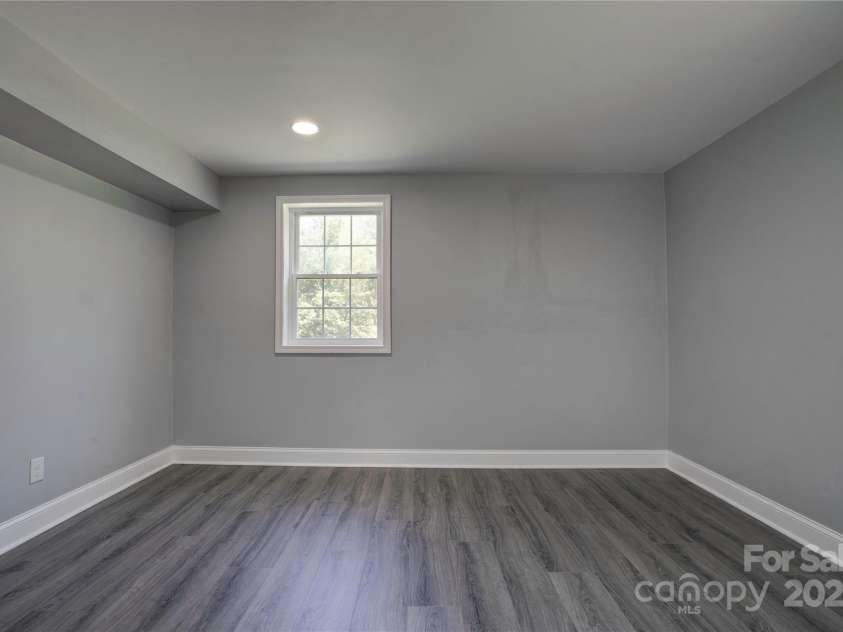 231 London Road, Lawndale, NC 28090.  MLS# CAR4267286, YatesRealty ID 1991. 