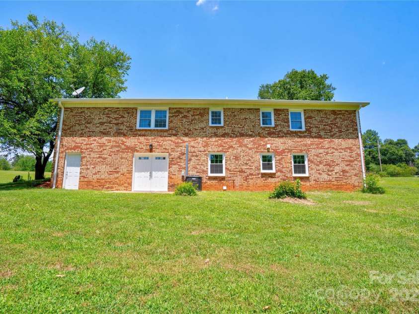 231 London Road, Lawndale, NC 28090.  MLS# CAR4267286, YatesRealty ID 1991. 