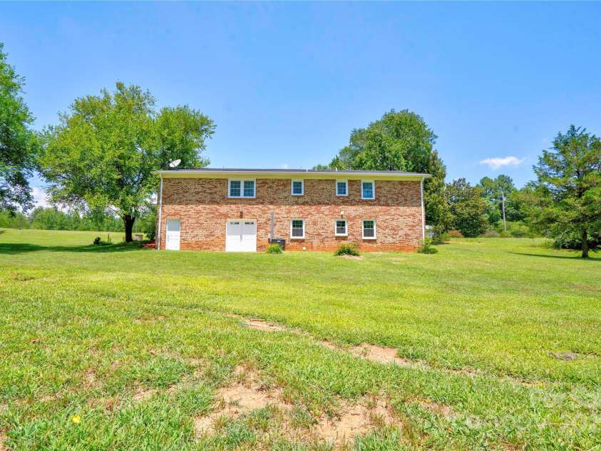 231 London Road, Lawndale, NC 28090.  MLS# CAR4267286, YatesRealty ID 1991. 