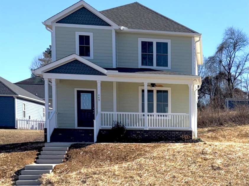 449 Cabarrus Avenue, Concord, NC 28027.  MLS# CAR4346597, YatesRealty ID 1991. 
