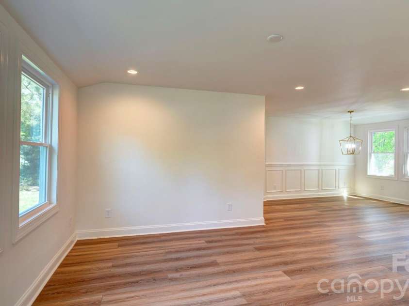 410 Patricia Avenue, Harrisburg, NC 28075.  MLS# CAR4368787, YatesRealty ID 19910. 
