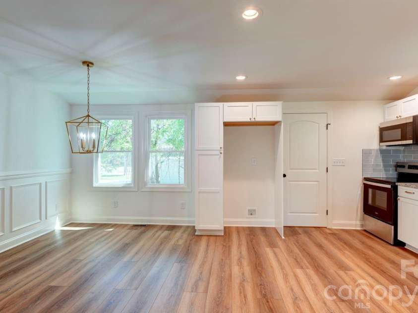 410 Patricia Avenue, Harrisburg, NC 28075.  MLS# CAR4368787, YatesRealty ID 19910. 