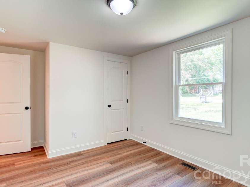 410 Patricia Avenue, Harrisburg, NC 28075.  MLS# CAR4368787, YatesRealty ID 19910. 
