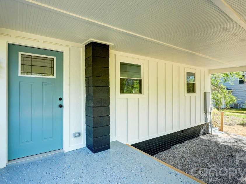 410 Patricia Avenue, Harrisburg, NC 28075.  MLS# CAR4368787, YatesRealty ID 19910. 