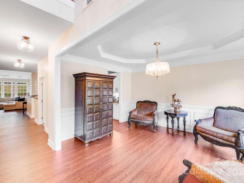 3518 Park South Station Boulevard, Charlotte, NC 28210.  MLS# CAR4239558, YatesRealty ID 19912. Dining room/living room