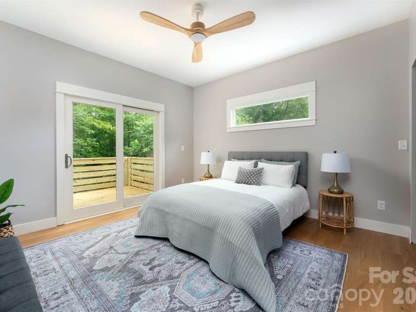 37 First Street, Asheville, NC 28803.  MLS# CAR4377352, YatesRealty ID 19915. 