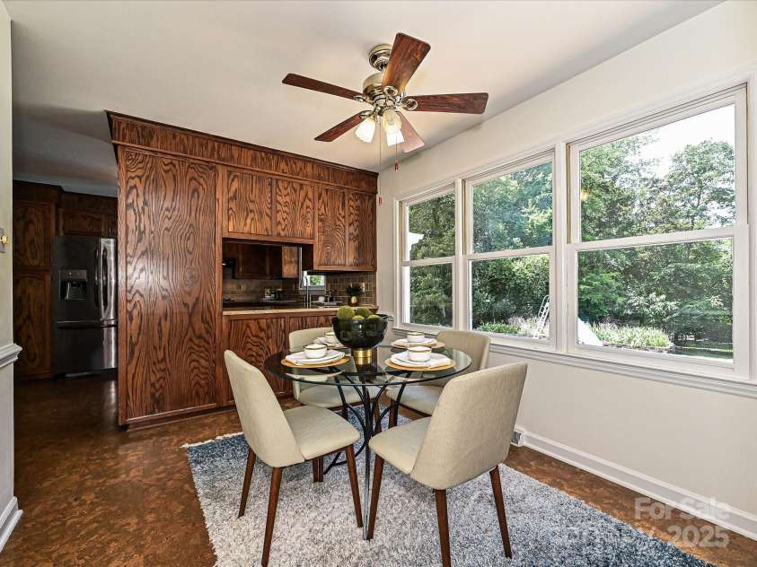 3600 Carmel Road, Charlotte, NC 28226.  MLS# CAR4223391, YatesRealty ID 19916. Breakfast Area
